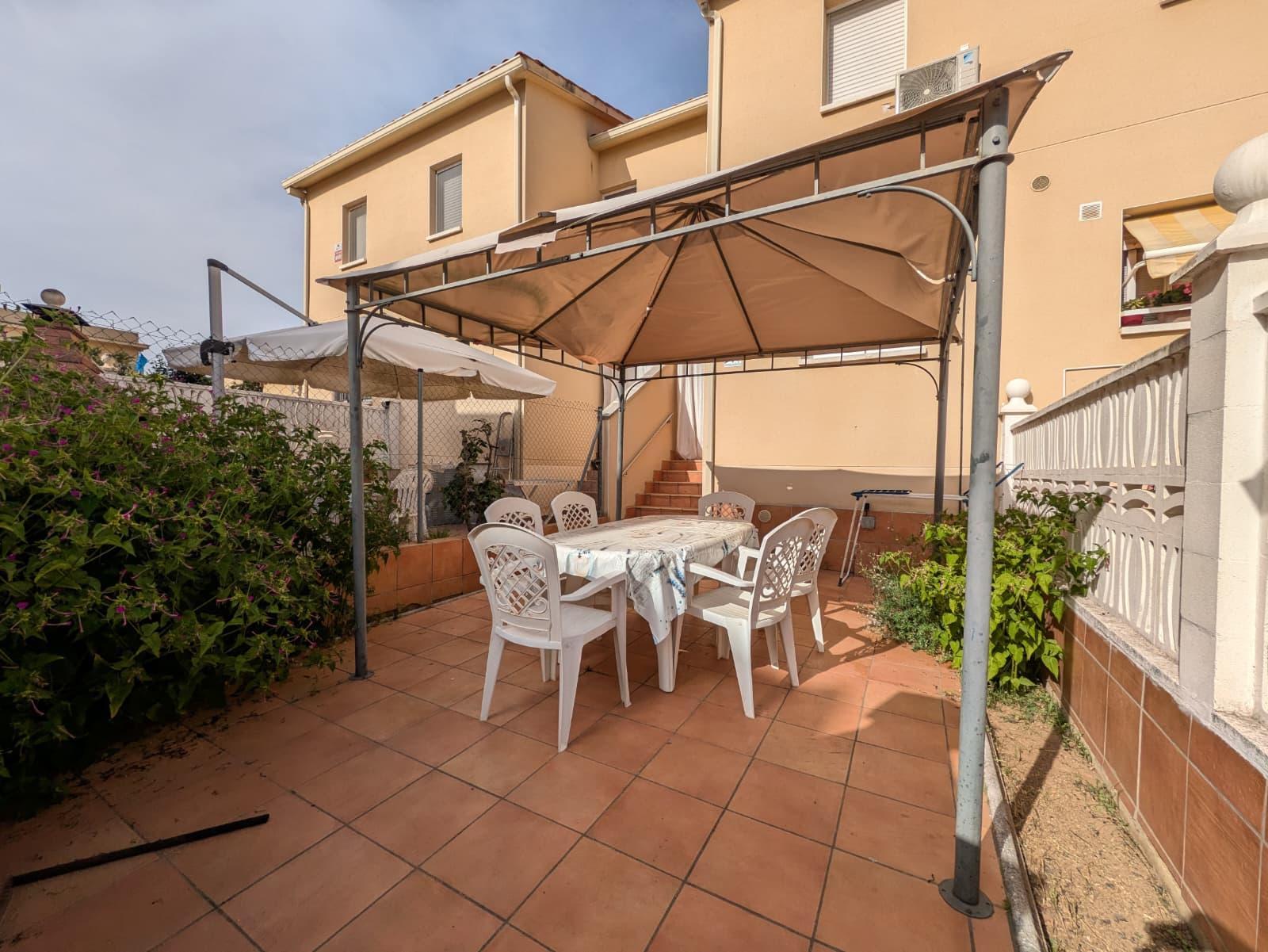 Imagen 16 Casa Adosada en venta en Creixell / A 15 minutos caminando de la playa de Creixell