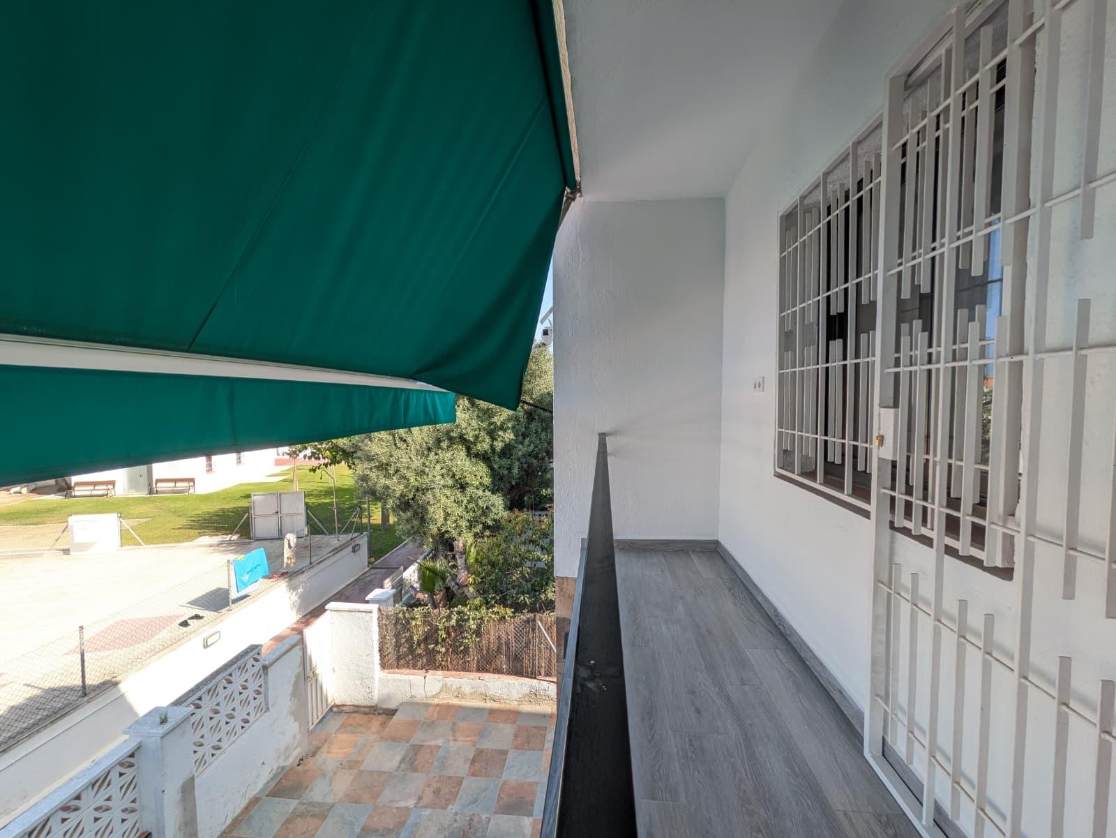 Imagen 19 Casa Adosada en venta en Vendrell El / Avd. Generalitat en Coma-ruga a 5 minutos de la playa.