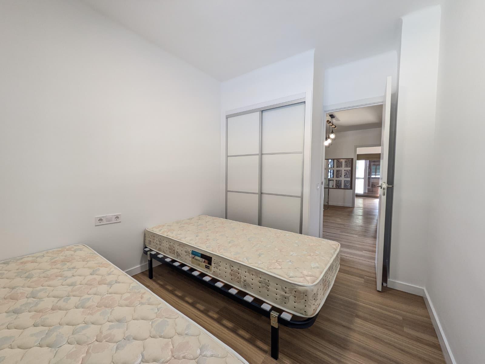 Imagen 23 Casa Adosada en venta en Vendrell El / Avd. Generalitat en Coma-ruga a 5 minutos de la playa.