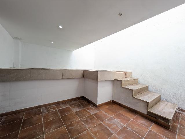 Imagen 5 Inmueble 306642 - Casa Adosada en venta en Vendrell (El) / Centro de El Vendrell, cerca de comercios y servicios.