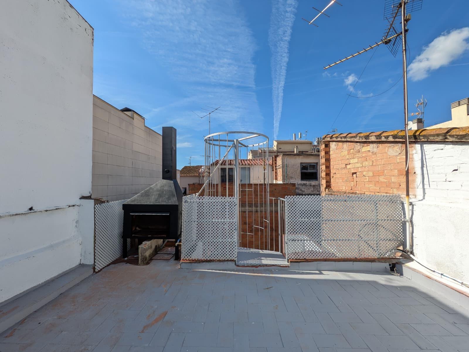 Imagen 33 Casa Adosada en venta en Vendrell El / Centro de El Vendrell, cerca de comercios y servicios.
