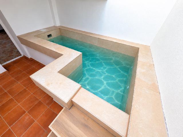 Imagen 1 Inmueble 306642 - Casa Adosada en venta en Vendrell (El) / Centro de El Vendrell, cerca de comercios y servicios.