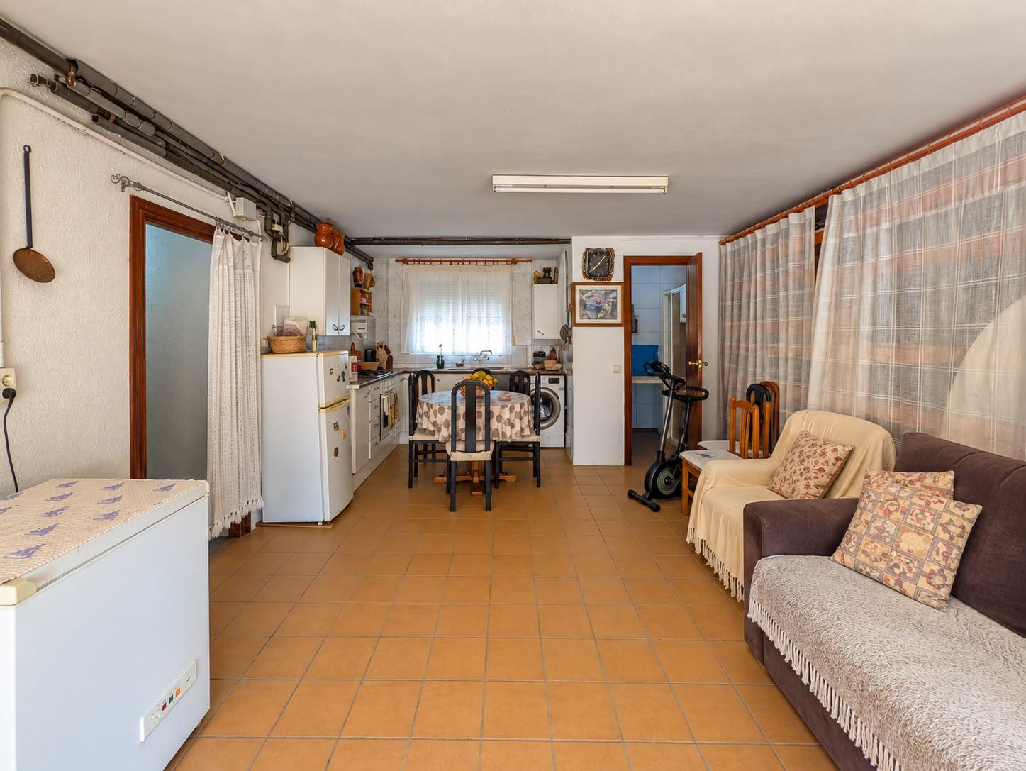 Imagen 12 Casa Aislada en venta en Montmell El / Situada en la Urb. El Mirador del Penedés.