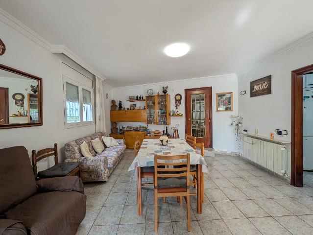 Imagen 3 Inmueble 306693 - Casa Aislada en venta en Montmell (El) / Situada en la Urb. El Mirador del Penedés.