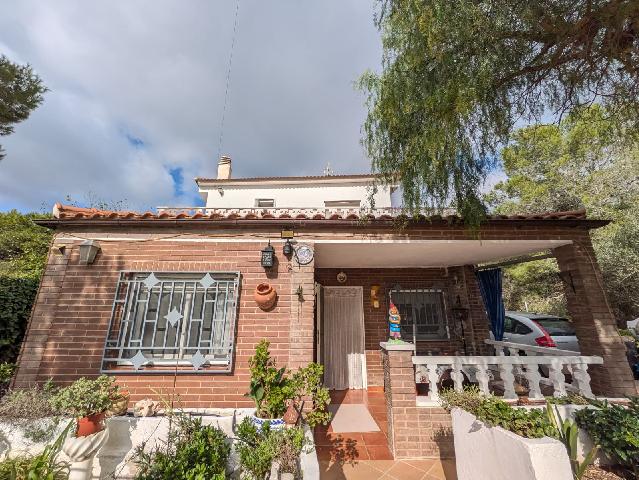 Imagen 1 Inmueble 306693 - Casa Aislada en venta en Montmell (El) / Situada en la Urb. El Mirador del Penedés.