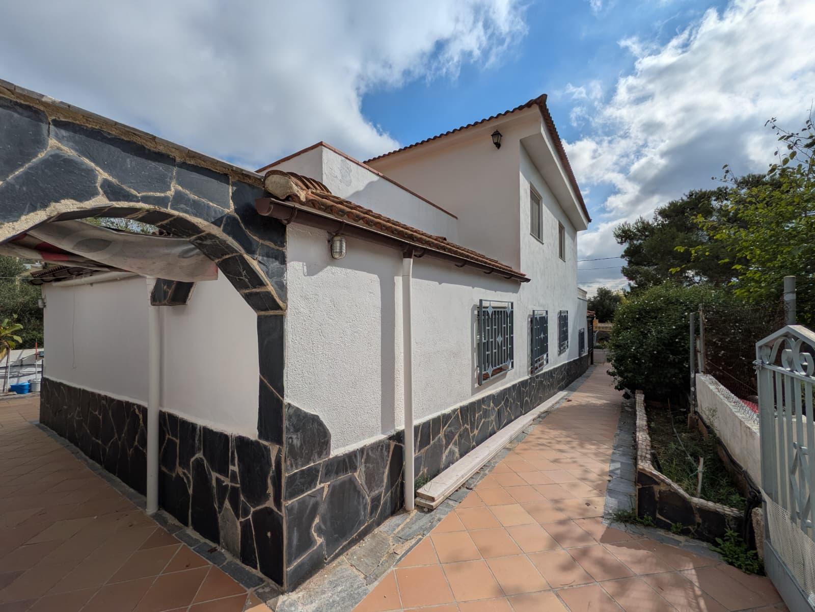 Imagen 36 Casa Aislada en venta en Montmell El / Situada en la Urb. El Mirador del Penedés.