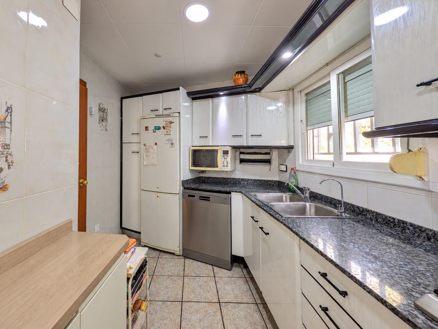 Imagen 5 Casa Aislada en venta en Montmell El / Situada en la Urb. El Mirador del Penedés.