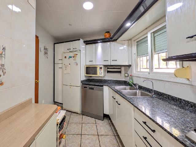 Imagen 5 Inmueble 306693 - Casa Aislada en venta en Montmell (El) / Situada en la Urb. El Mirador del Penedés.
