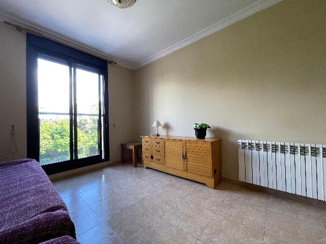 Imagen 1 Inmueble 302507 - Piso en venta en Castellón De La Plana/castelló De La Plana / Frente a Hospital Provincial