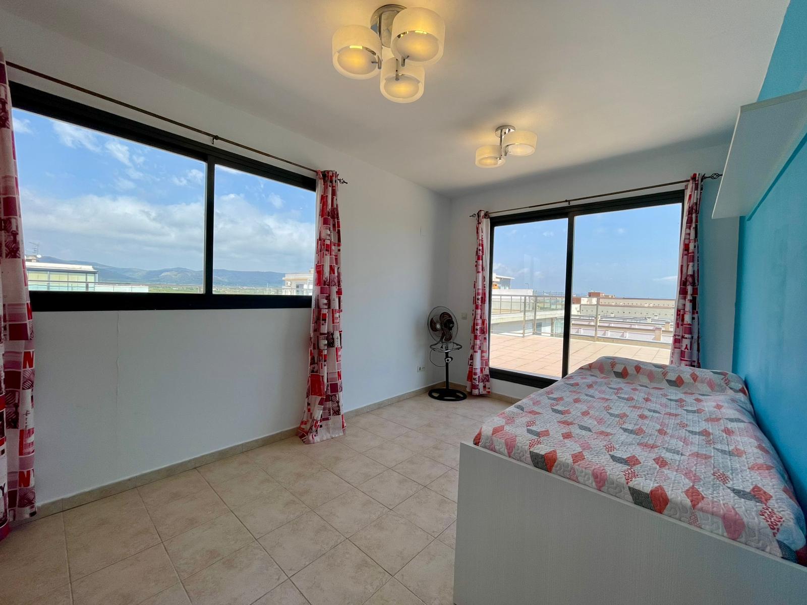 Imagen 23 Ático en venta en Oropesa Del Mar/orpesa / A 300m de la Playa de Les Amplàries y Mercadona