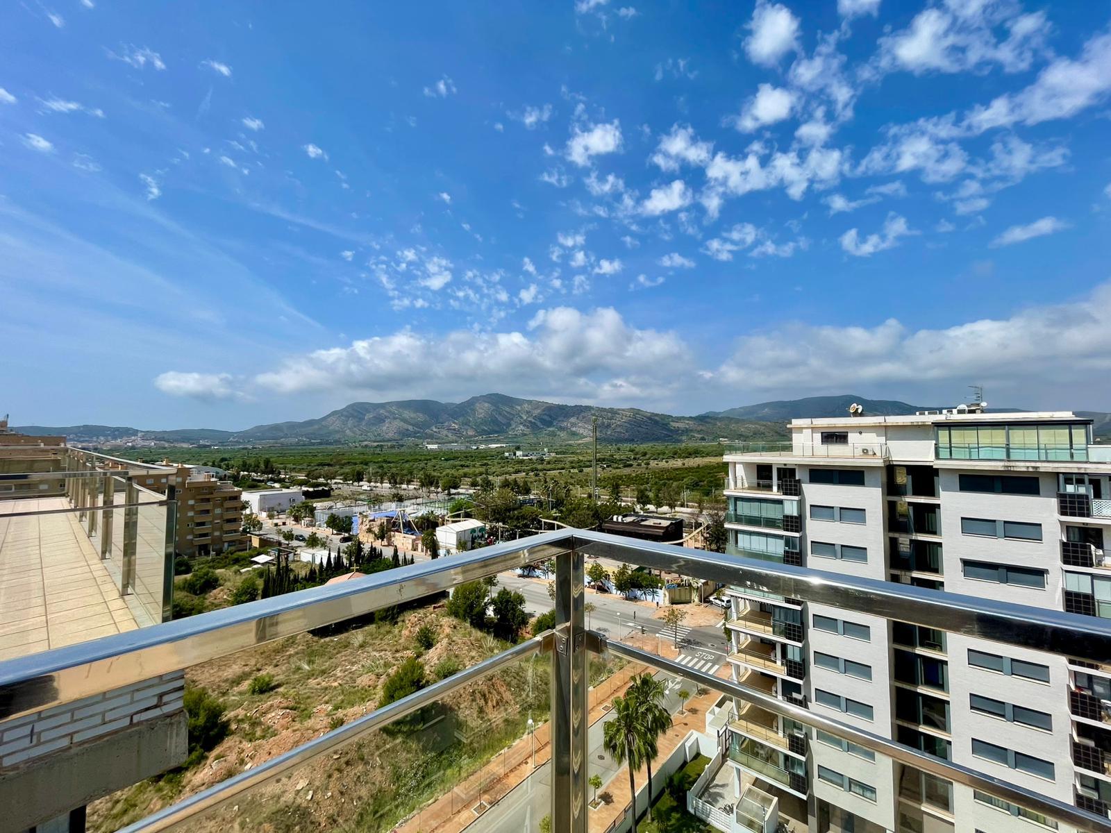 Imagen 2 Ático en venta en Oropesa Del Mar/orpesa / A 300m de la Playa de Les Amplàries y Mercadona