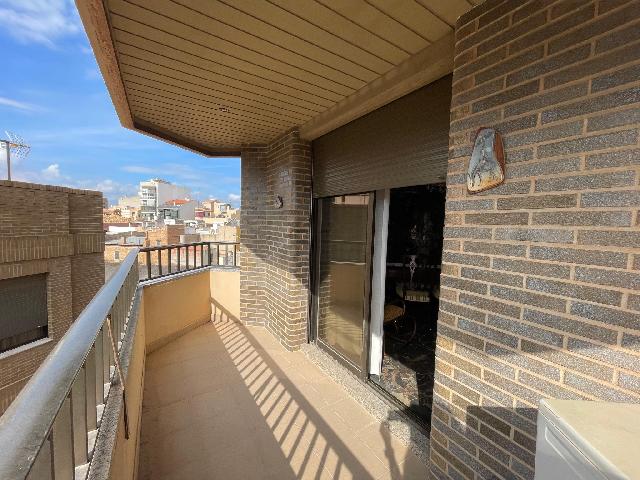 Imagen 2 Inmueble 305965 - Piso en venta en Vila-real / Avenida Pio iix, junto a Torre Motxa 