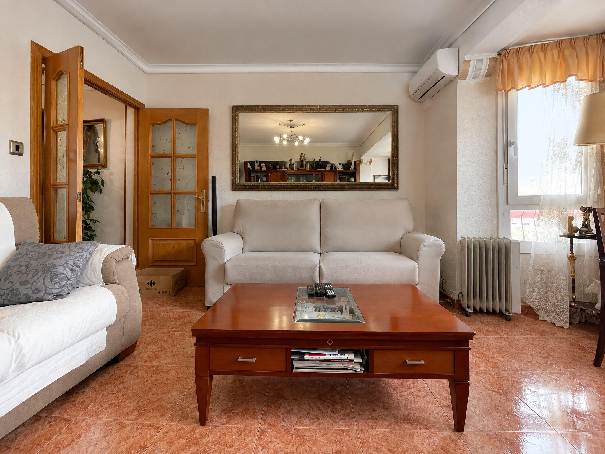 Imagen 2 Piso en venta en Castellón De La Plana/castelló De La Plana / Junto a la Avenida del Mar 