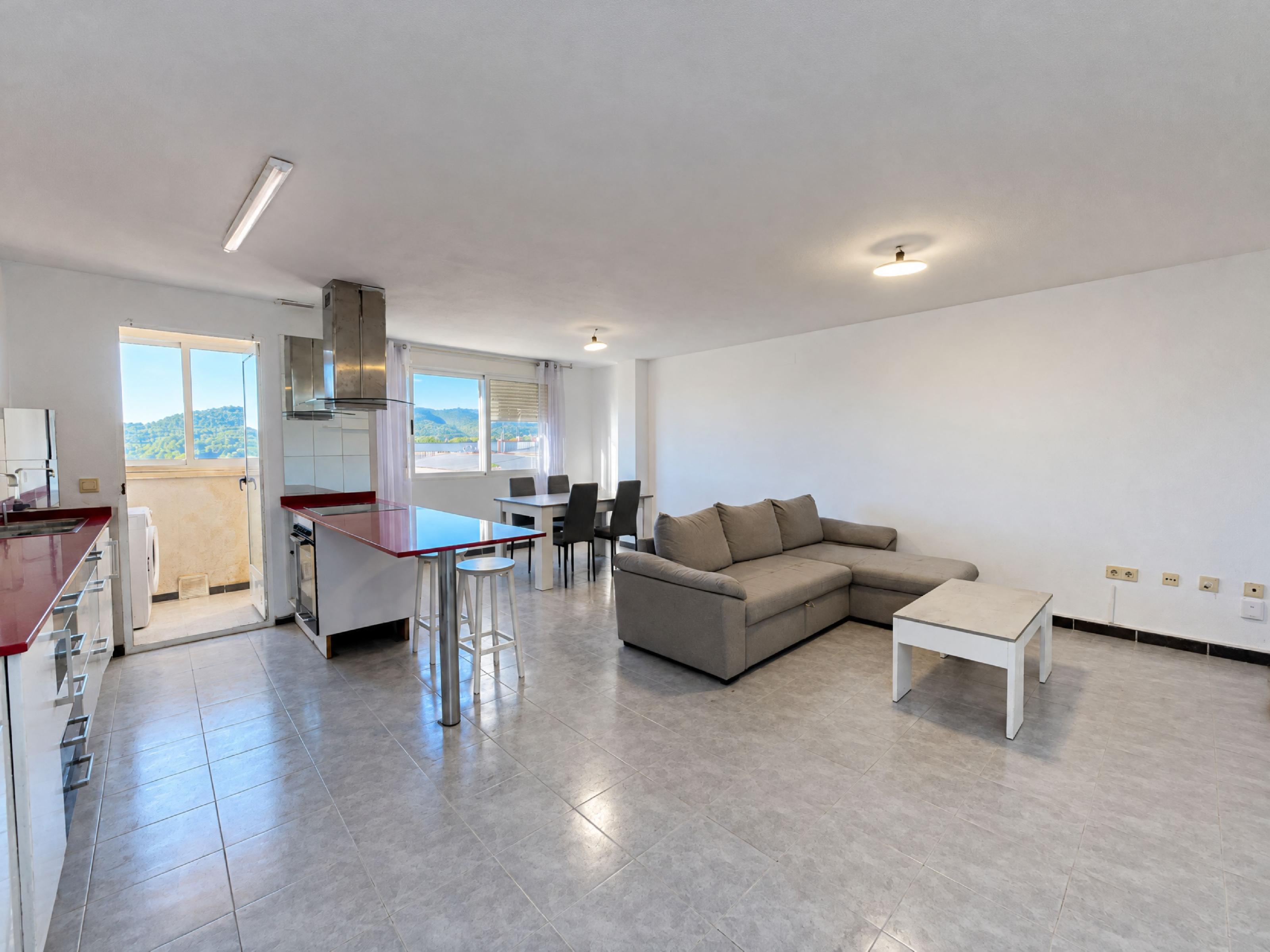 Imagen 1 Piso en venta en Alcora L´ / Junto a Mercadona .