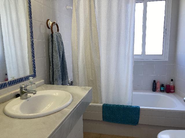 Imagen 12 Inmueble 303052 - Piso en venta en Santa Eulalia Del Río / Sant Carles. Frente al mar, piscina, Santa Eulària