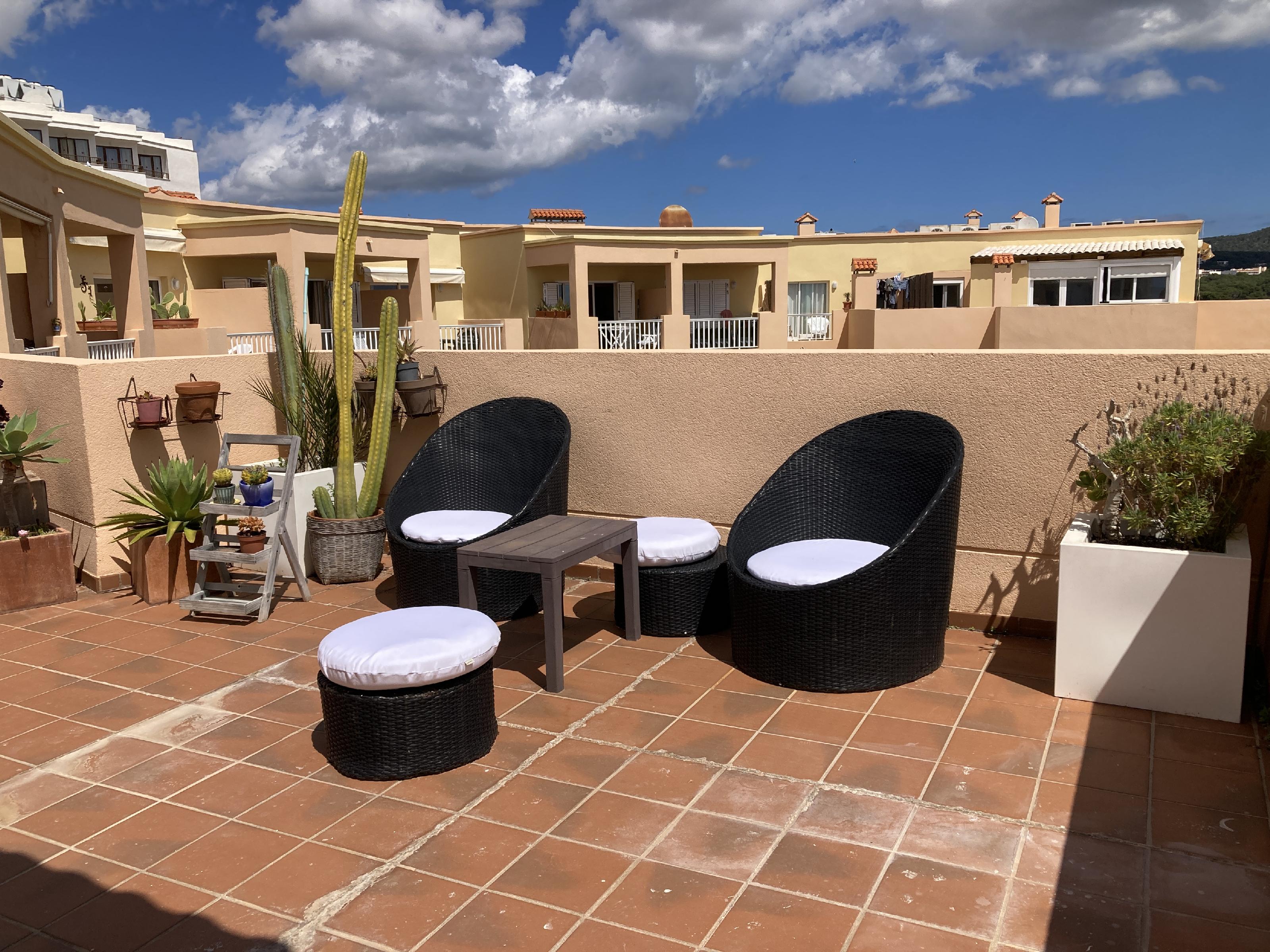Imagen 13 Piso en venta en Santa Eulalia Del Río / Sant Carles. Frente al mar, piscina, Santa Eulària