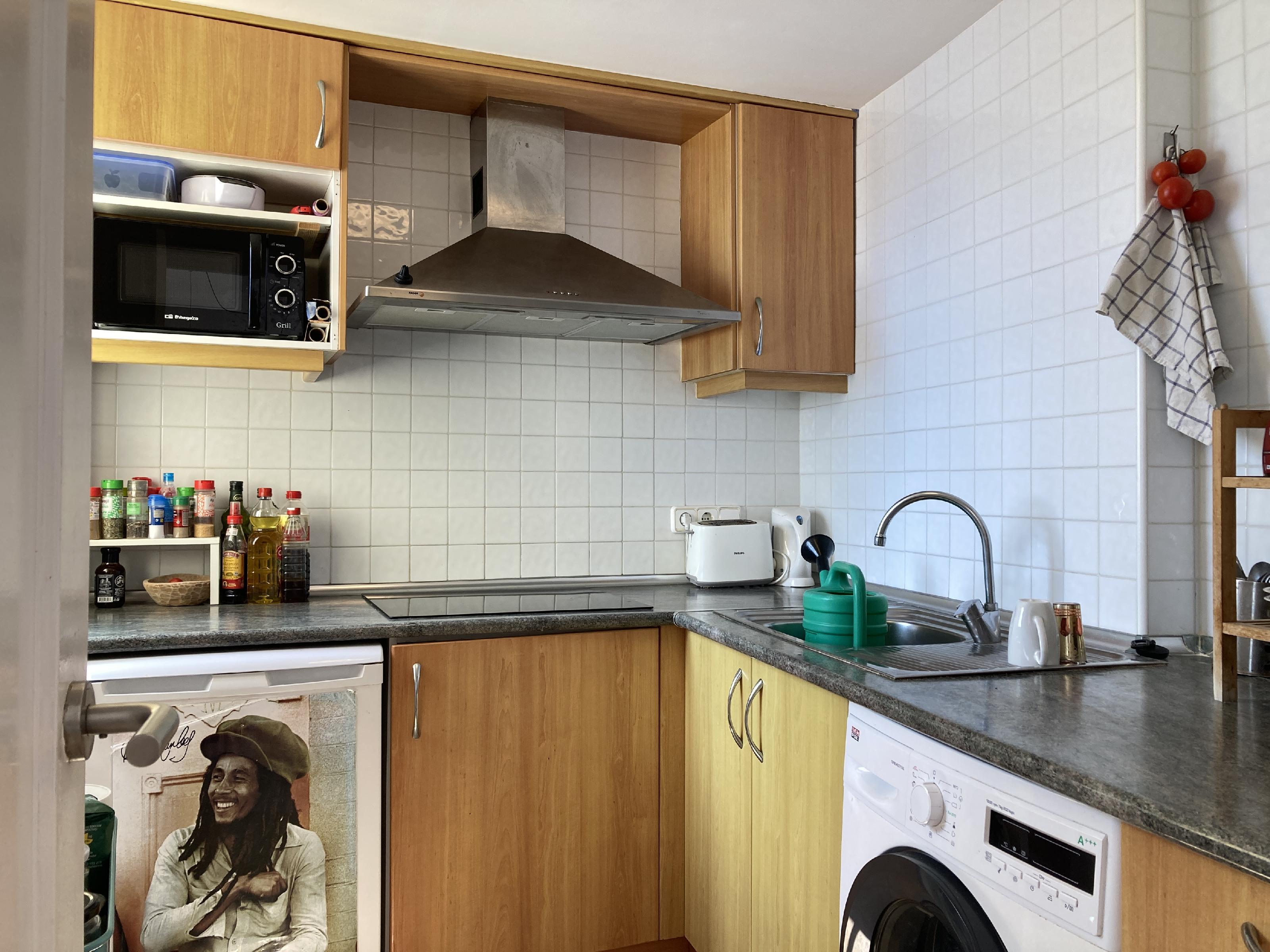 Imagen 11 Piso en venta en Santa Eulalia Del Río / Sant Carles. Frente al mar, piscina, Santa Eulària