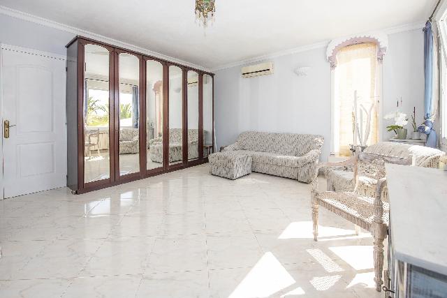 Imagen 6 Inmueble 303077 - Casa Aislada en venta en Sant Josep De Sa Talaia / Sant Jordi, Ibiza. Vistas al mar y Form...