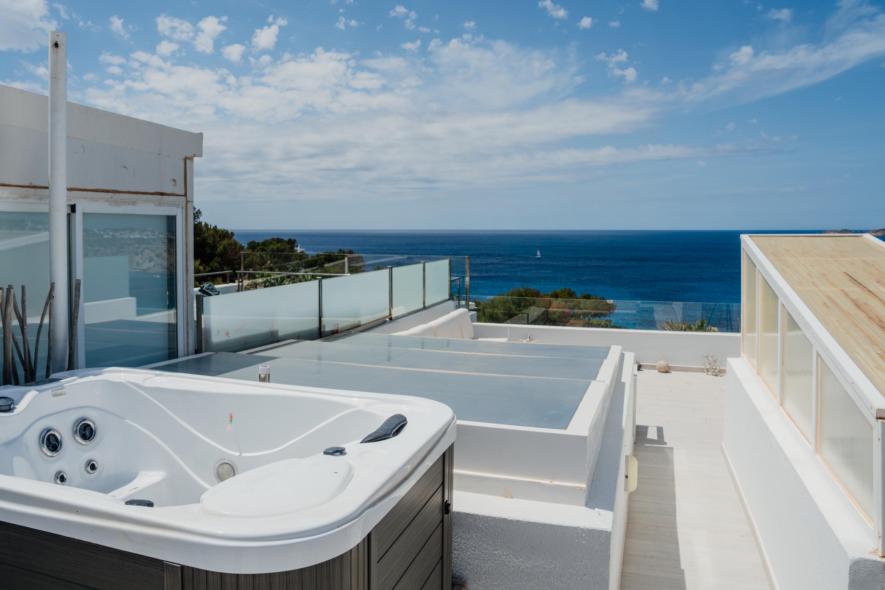 Imagen 20 Casa Adosada en venta en Sant Josep De Sa Talaia / A 3 minutos de la playa de Cala Tarida