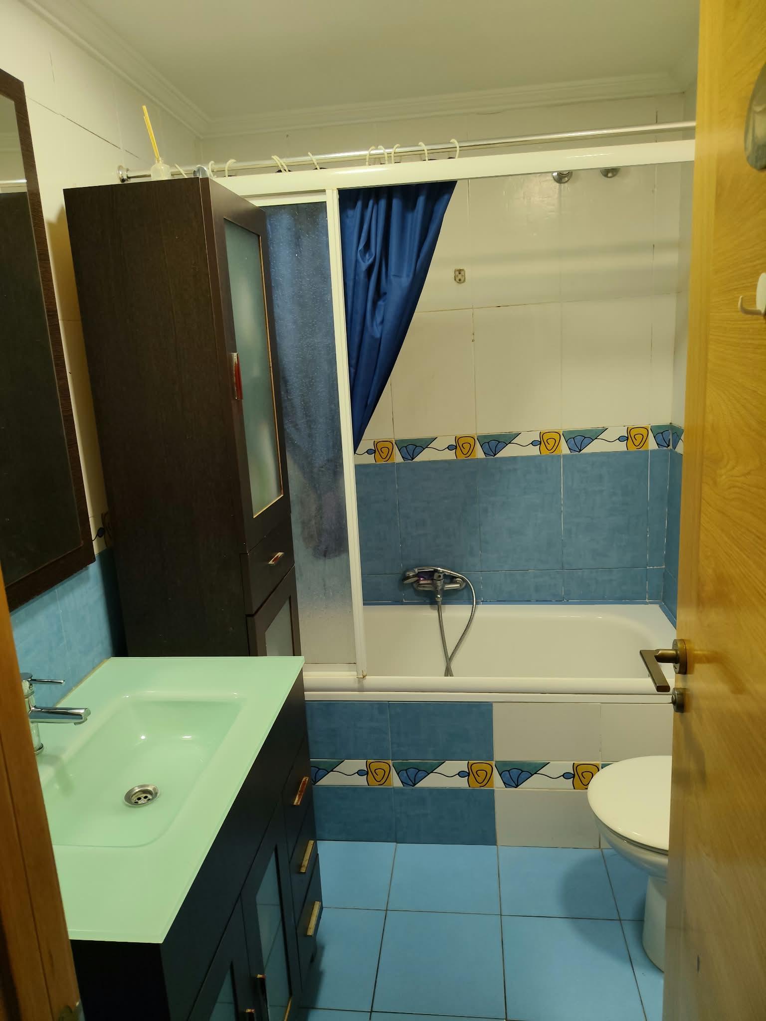 Imagen 5 Piso en venta en Catarroja / Lluis Vives, cerca de la estación.