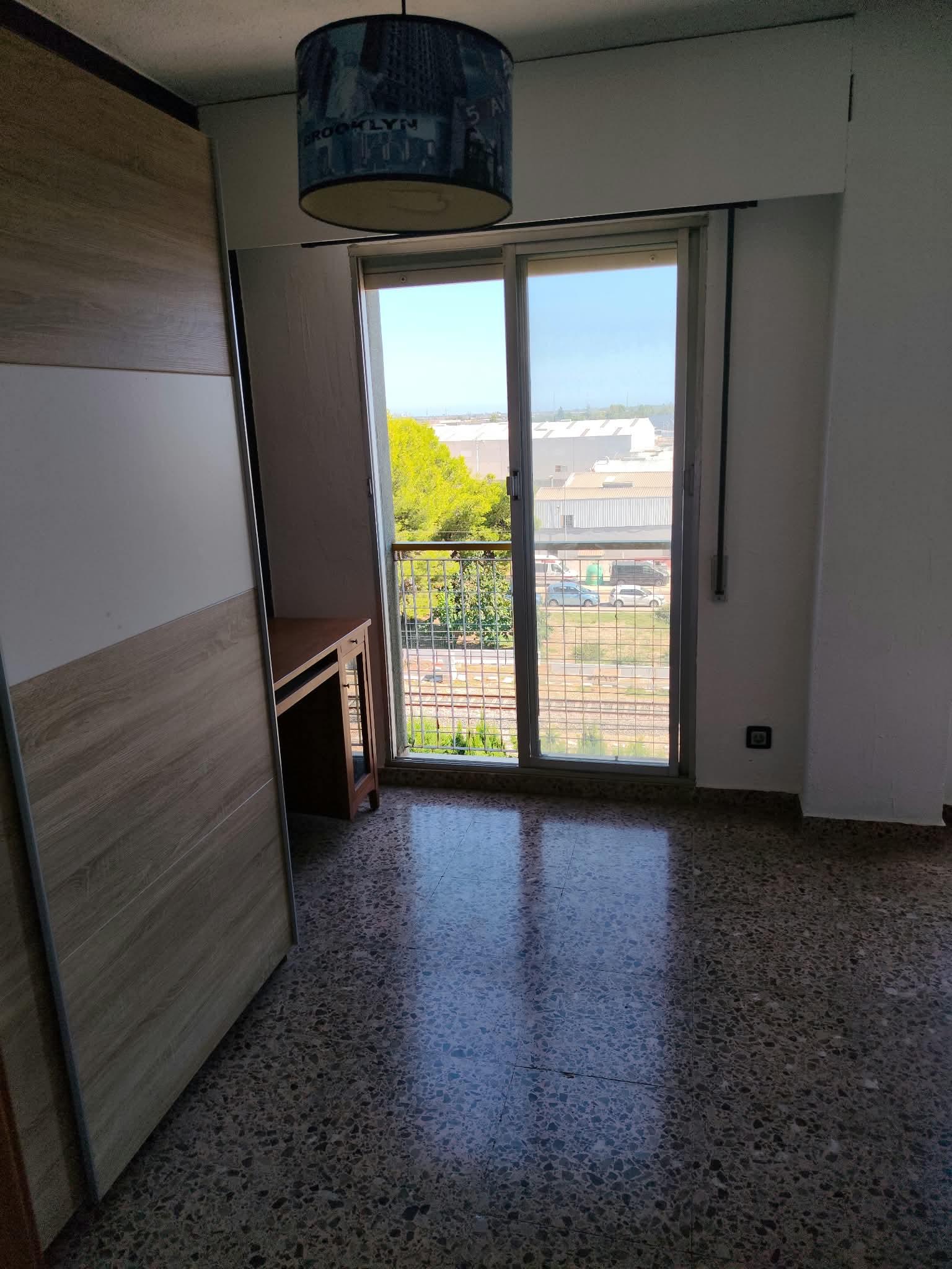 Imagen 17 Piso en venta en Catarroja / Lluis Vives, cerca de la estación.