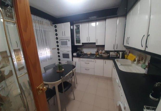 Imagen 2 Casa en venta en Parla /  Cerca escuela educación infantil el manzano