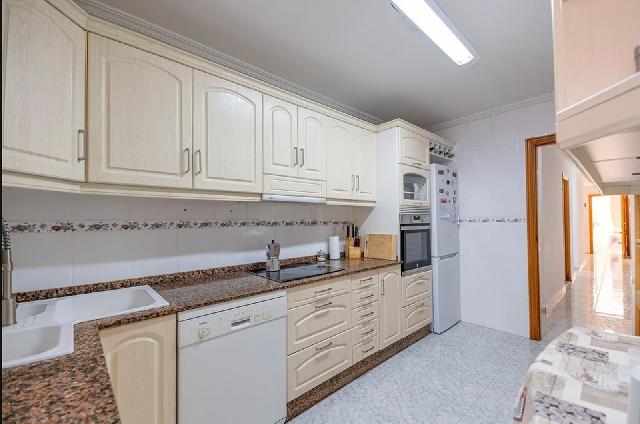 Imagen 3 Inmueble 306260 - Apartamento en venta en Calpe/calp / Manzanera-Tosal, cerca del centro, la Playa Arenal-Bol