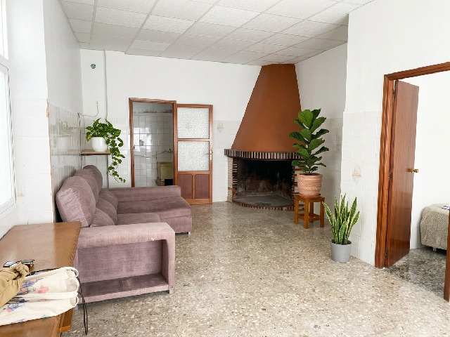 Imagen 1 Inmueble 304402 - Casa Adosada en venta en Aspe / Calle La cruz 140, cerca del ayuntamiento