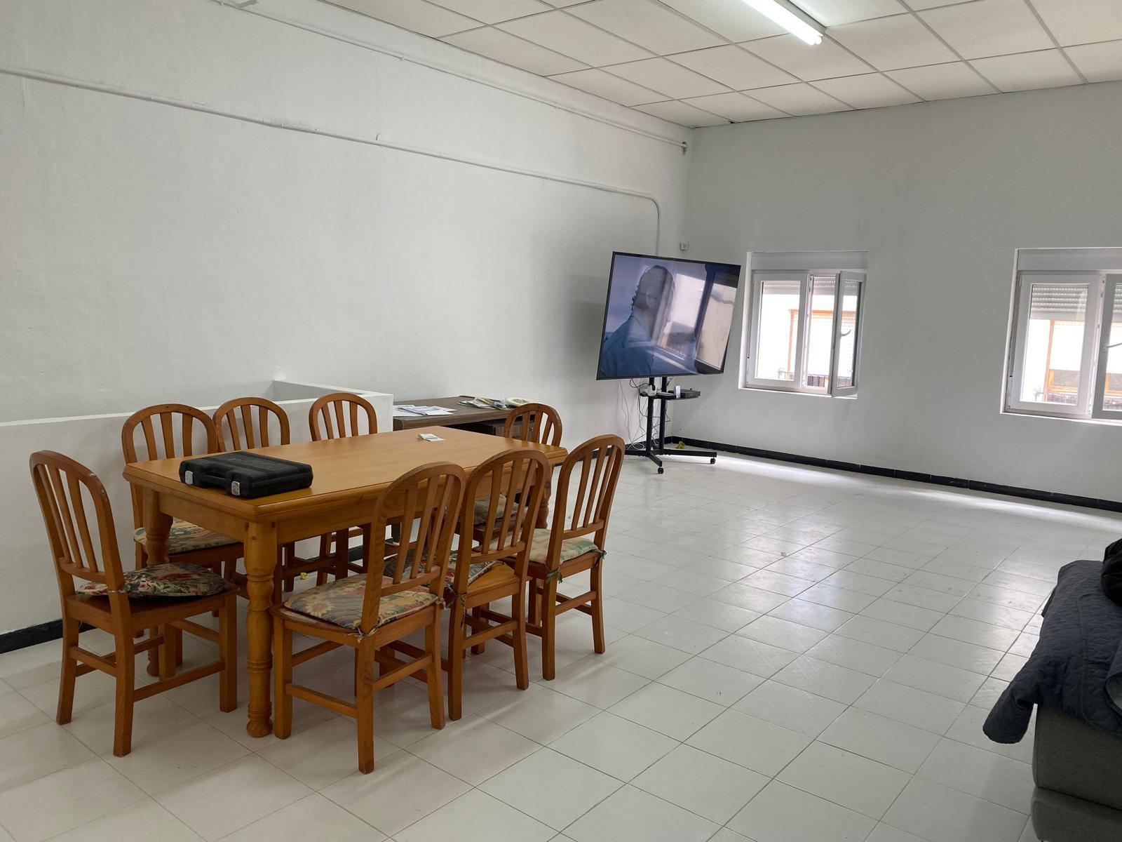Imagen 9 Casa Adosada en venta en Castalla / Entorno residencial y tranquilo