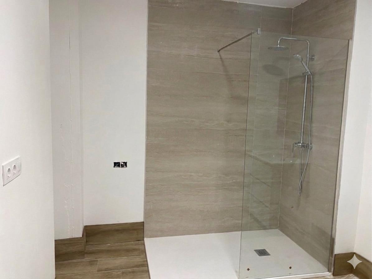 Imagen 11 Casa Adosada en venta en Castalla / Entorno residencial y tranquilo