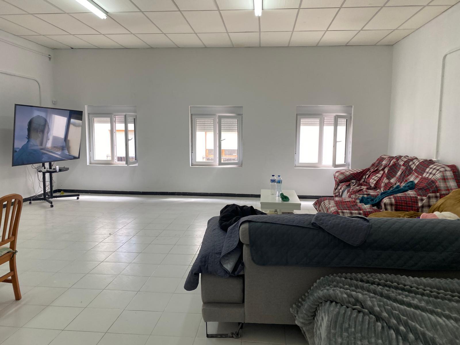 Imagen 12 Casa Adosada en venta en Castalla / Entorno residencial y tranquilo