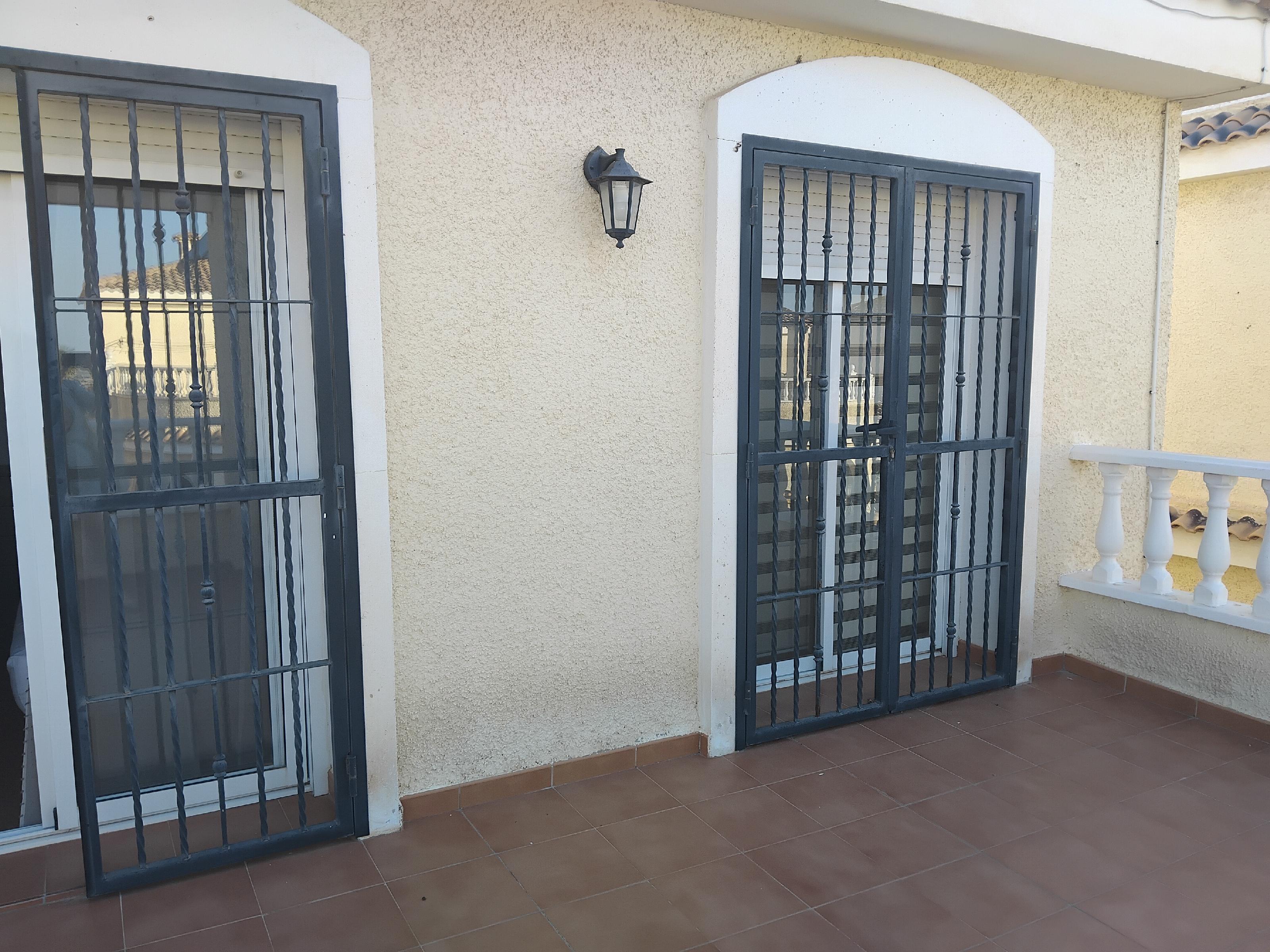 Imagen 8 Casa Adosada en venta en Monforte Del Cid / Urbanización Montecid, cerca del mar