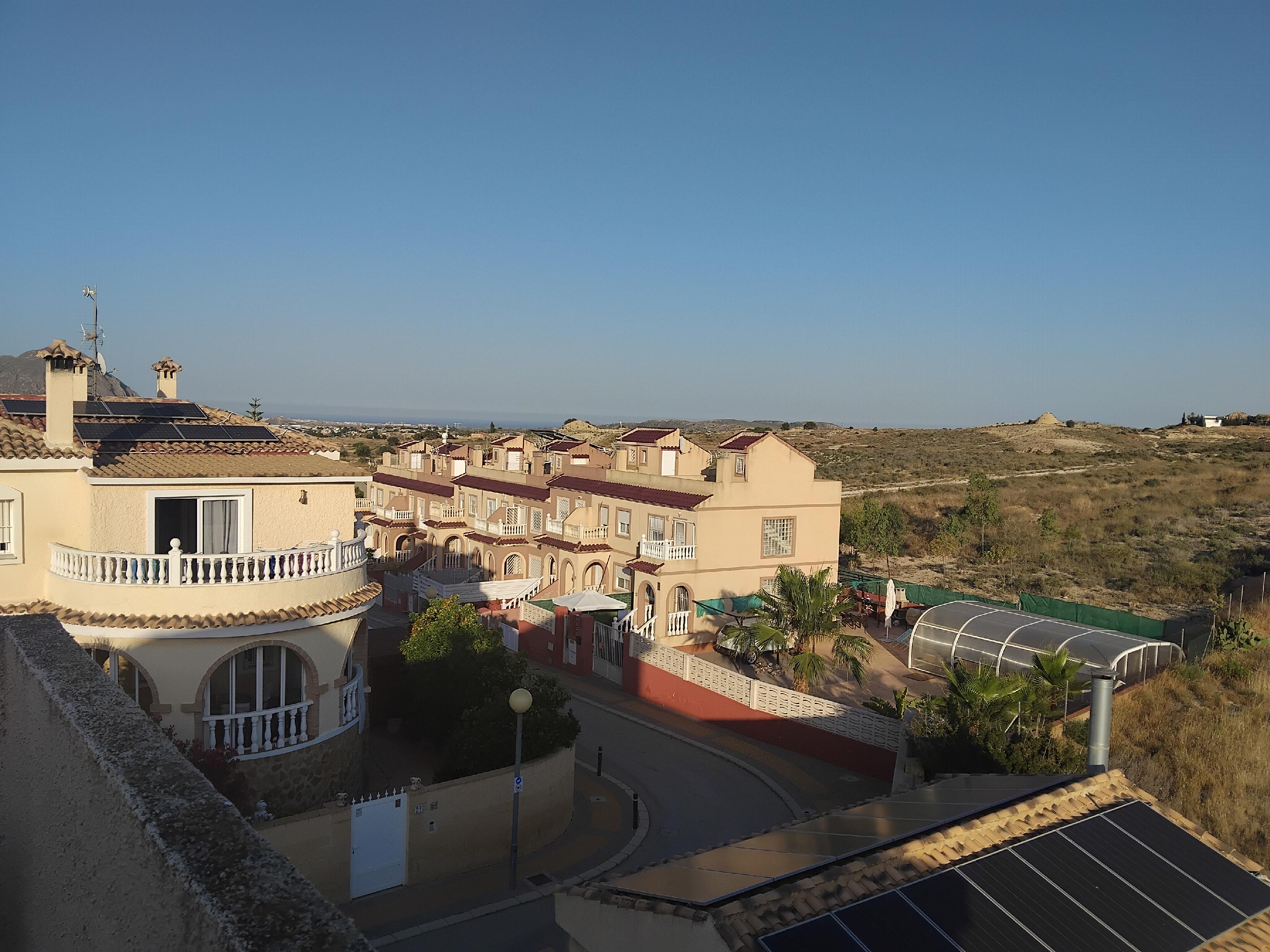 Imagen 12 Casa Adosada en venta en Monforte Del Cid / Urbanización Montecid, cerca del mar