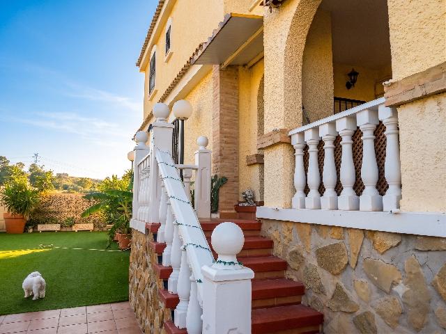 Imagen 14 Inmueble 304700 - Casa Adosada en venta en Monforte Del Cid / Urbanización Montecid, cerca del mar