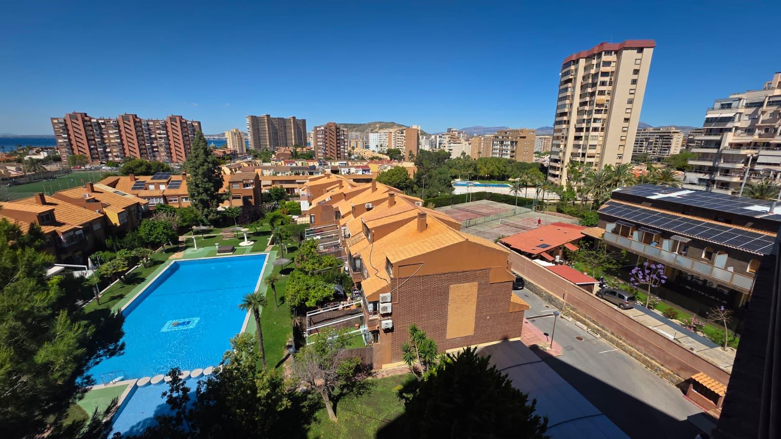 Imagen 26 Apartamento en venta en Alicante/alacant / En Alicante, cerca de la playa