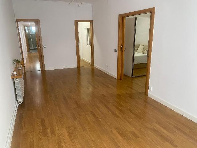 Imagen 6 Inmueble 305211 - Piso en venta en Barcelona / Sant Ramon Nonat - Cardenal Reig