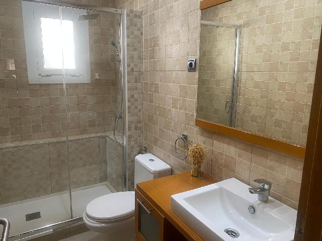 Imagen 10 Inmueble 305211 - Piso en venta en Barcelona / Sant Ramon Nonat - Cardenal Reig
