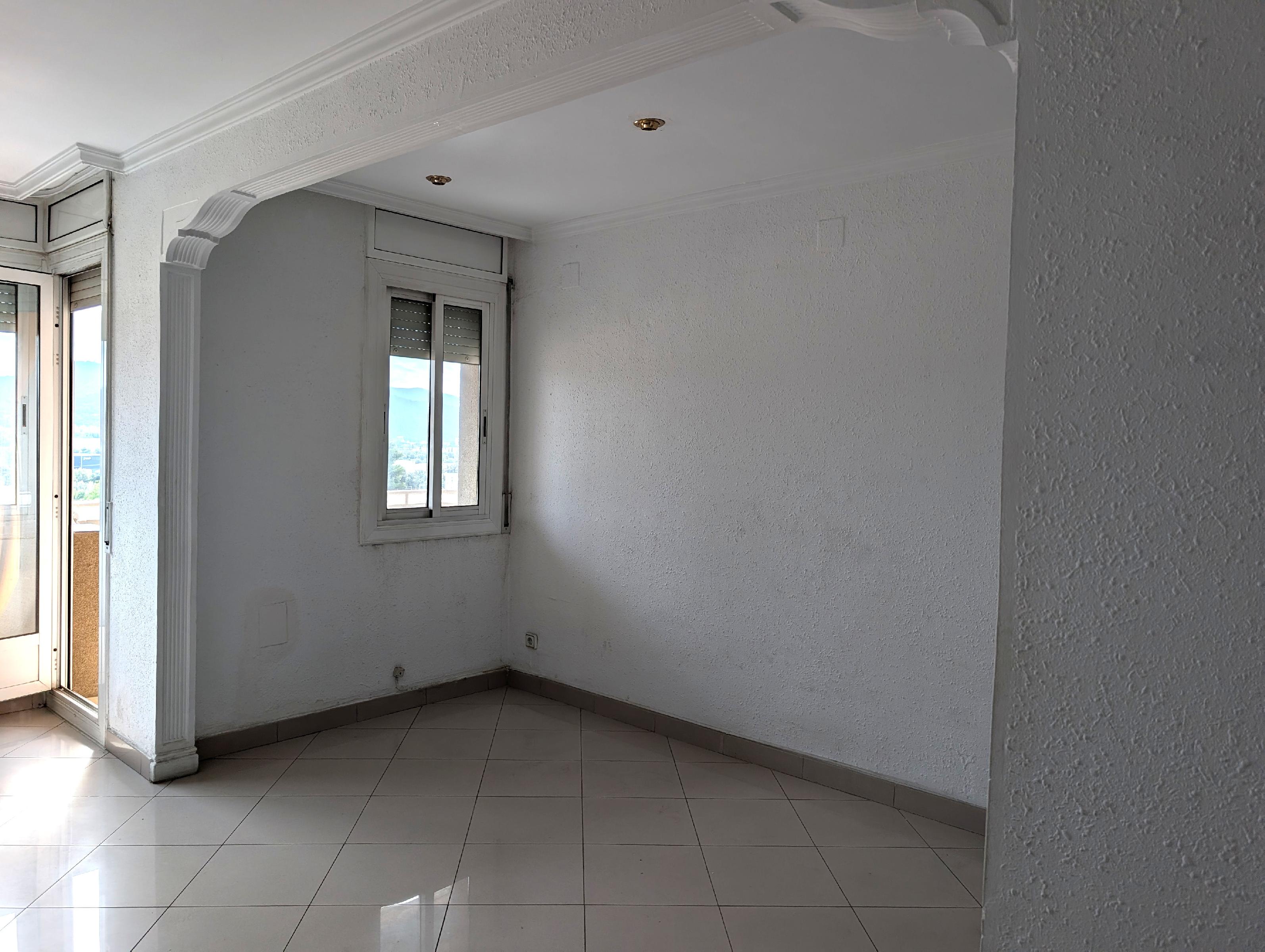 Imagen 7 Piso en venta en Parets Del Vallès / Cerca del centre d´atenció primaria 