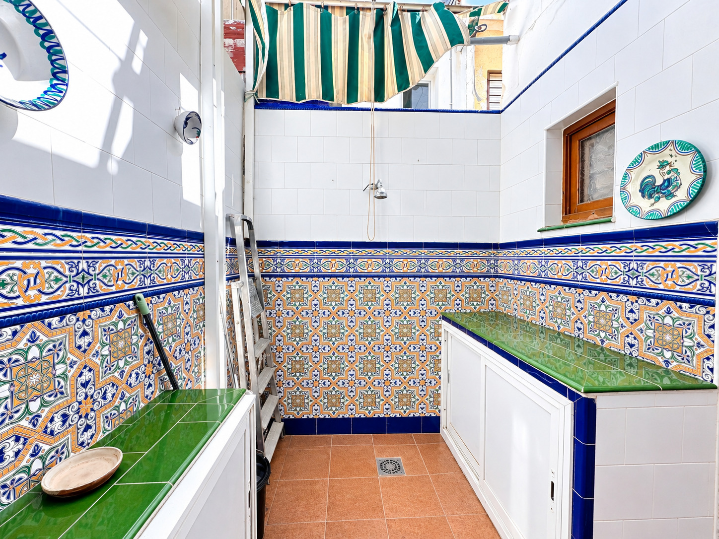 Imagen 8 Casa Adosada en venta en Rincón De La Victoria / Piso a un paso del centro historico