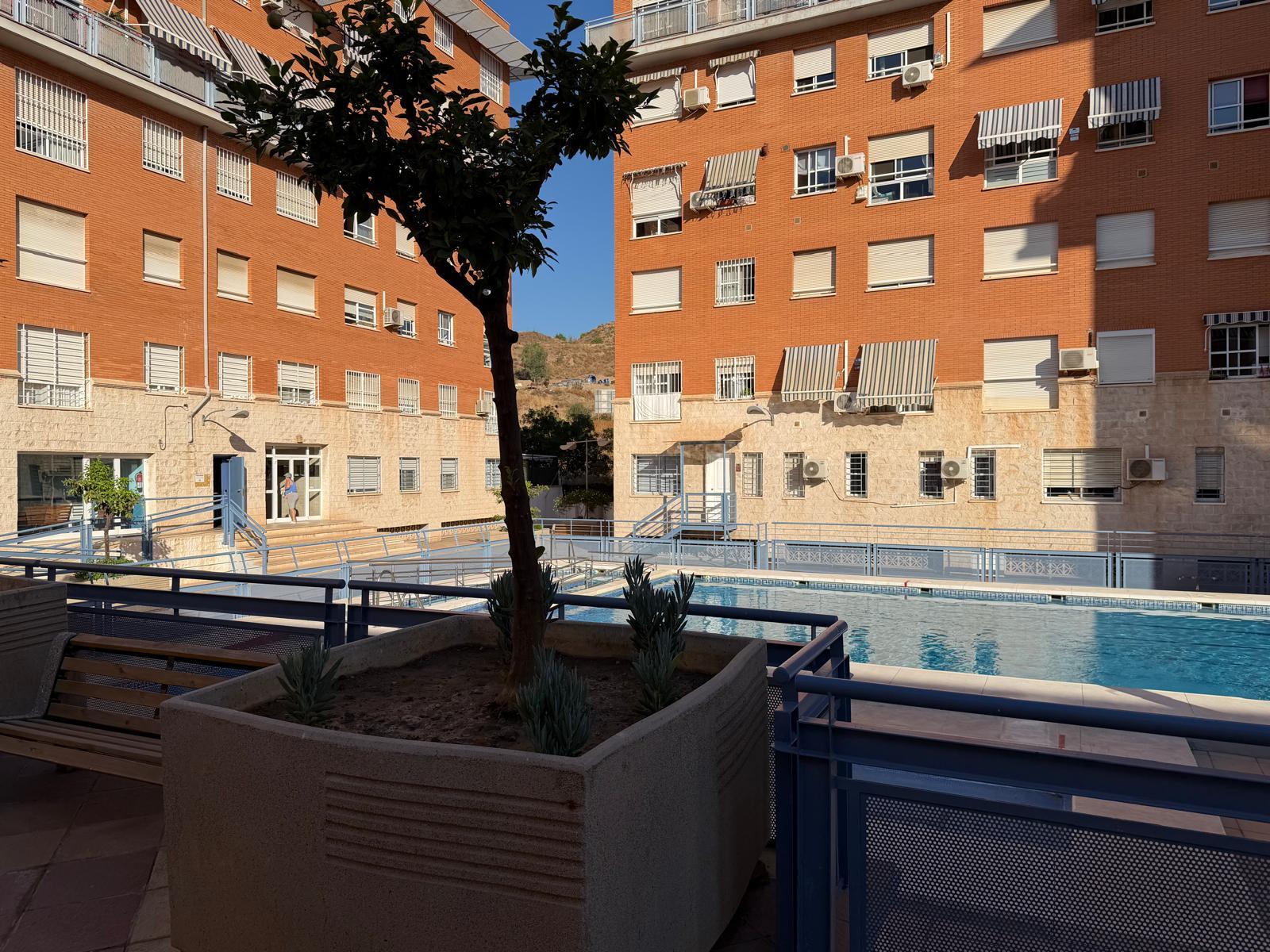 Imagen 6 Casa Adosada en alquiler en Málaga / Junto al c.c. rosaleda
