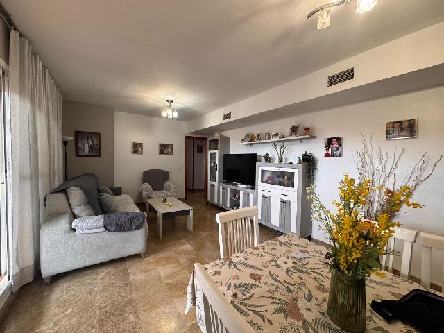 Imagen 3 Inmueble 306212 - Apartamento en venta en Málaga / Piso con todas las comodidades, pista de padel ,piscina