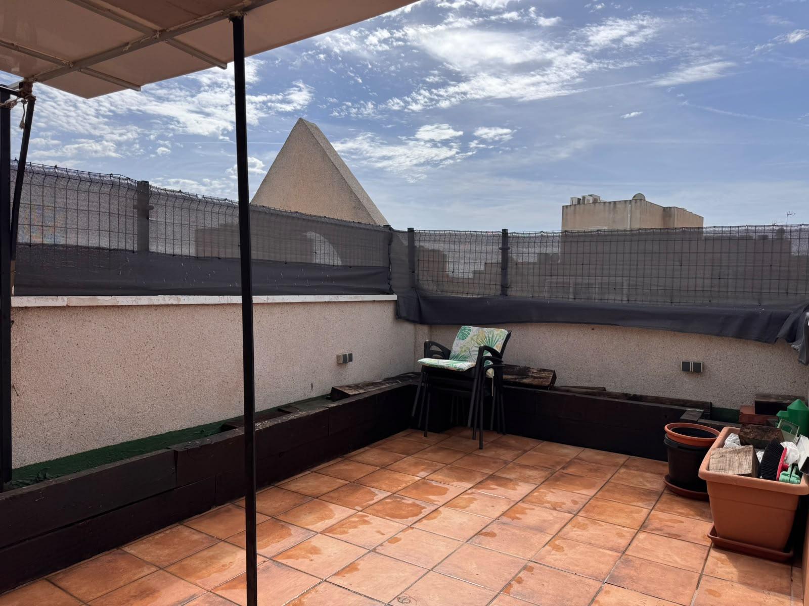 Imagen 13 Apartamento en venta en Málaga / Piso con todas las comodidades, pista de padel ,piscina