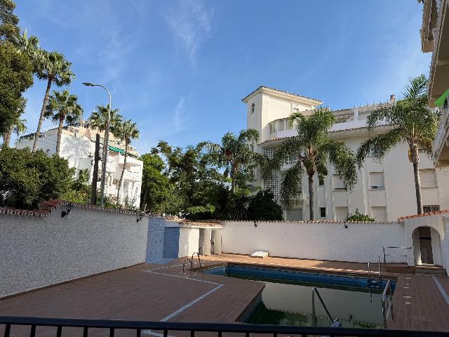 Imagen 2 Inmueble 306243 - Estudio en venta en Torremolinos / Frente al Hotel Maragua