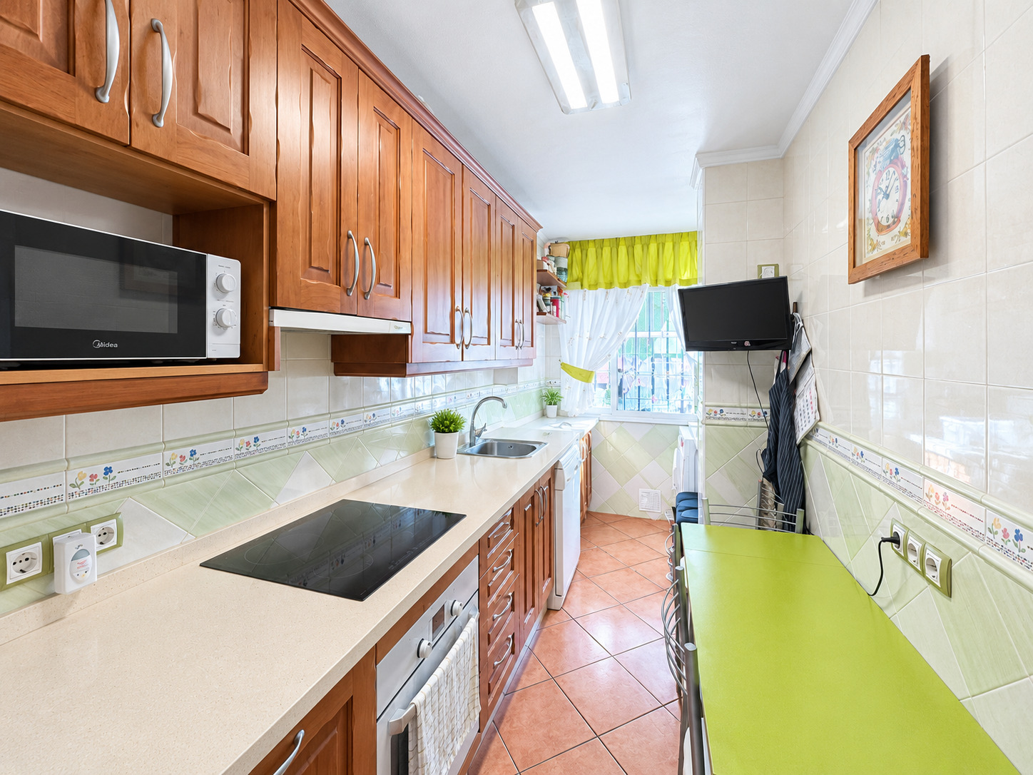 Imagen 5 Apartamento en venta en Málaga / Piso muy bien ubicado, para entrar a vivir 