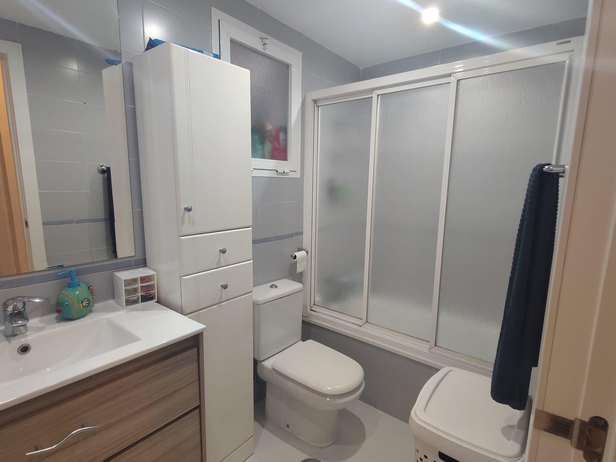 Imagen 14 Apartamento en venta en Torremolinos / Frente al Mercadona de Torremolinos