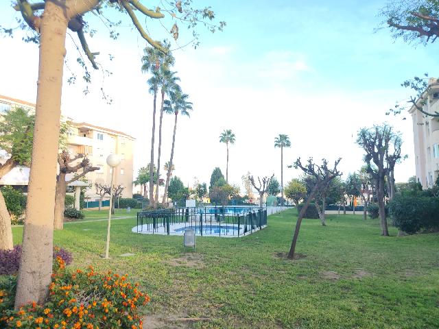 Imagen 2 Inmueble 306568 - Apartamento en venta en Torremolinos / Frente al Mercadona de Torremolinos