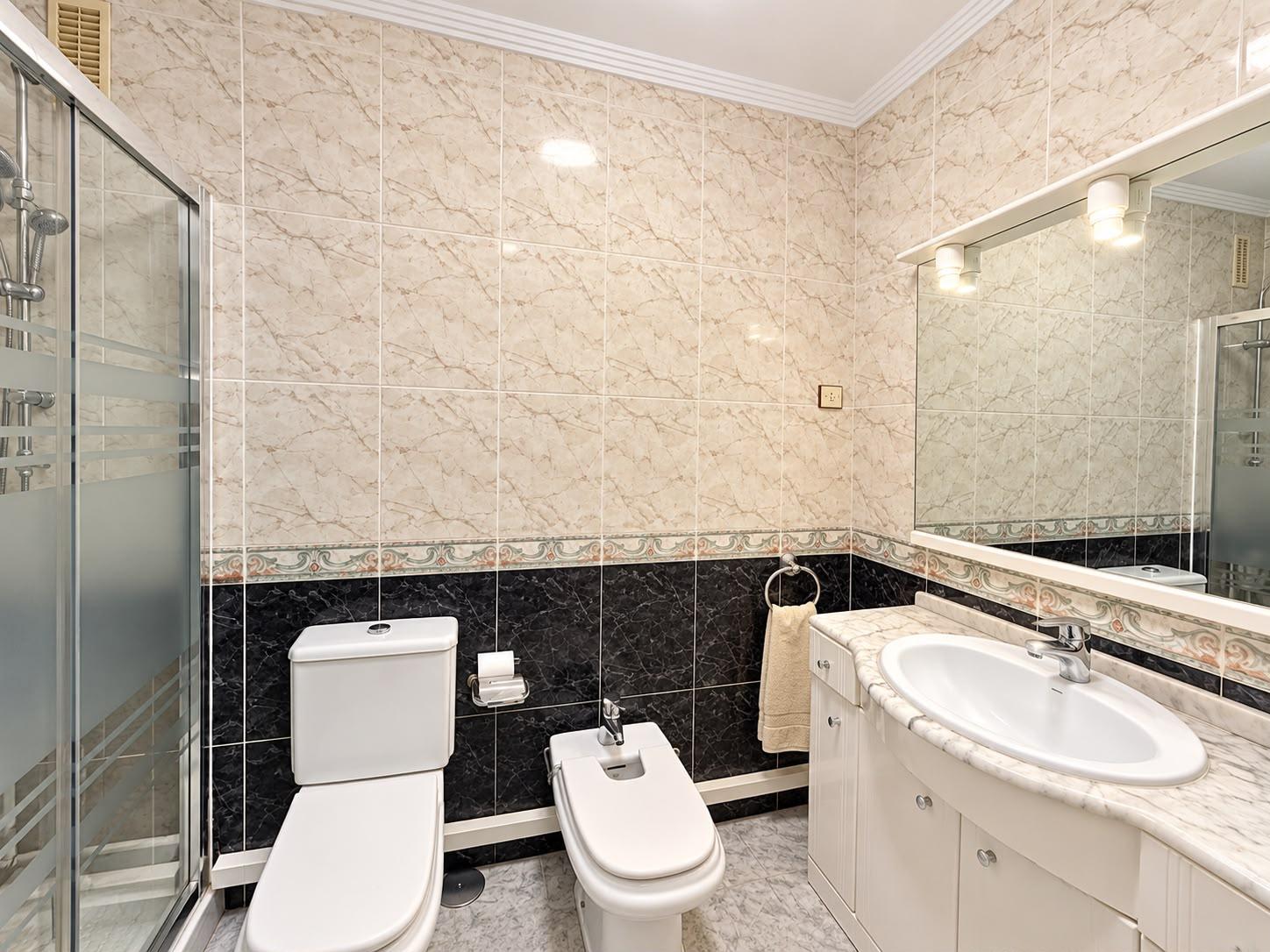 Imagen 8 Apartamento en venta en Málaga / Piso ubicado en la mejor calle de la palma 