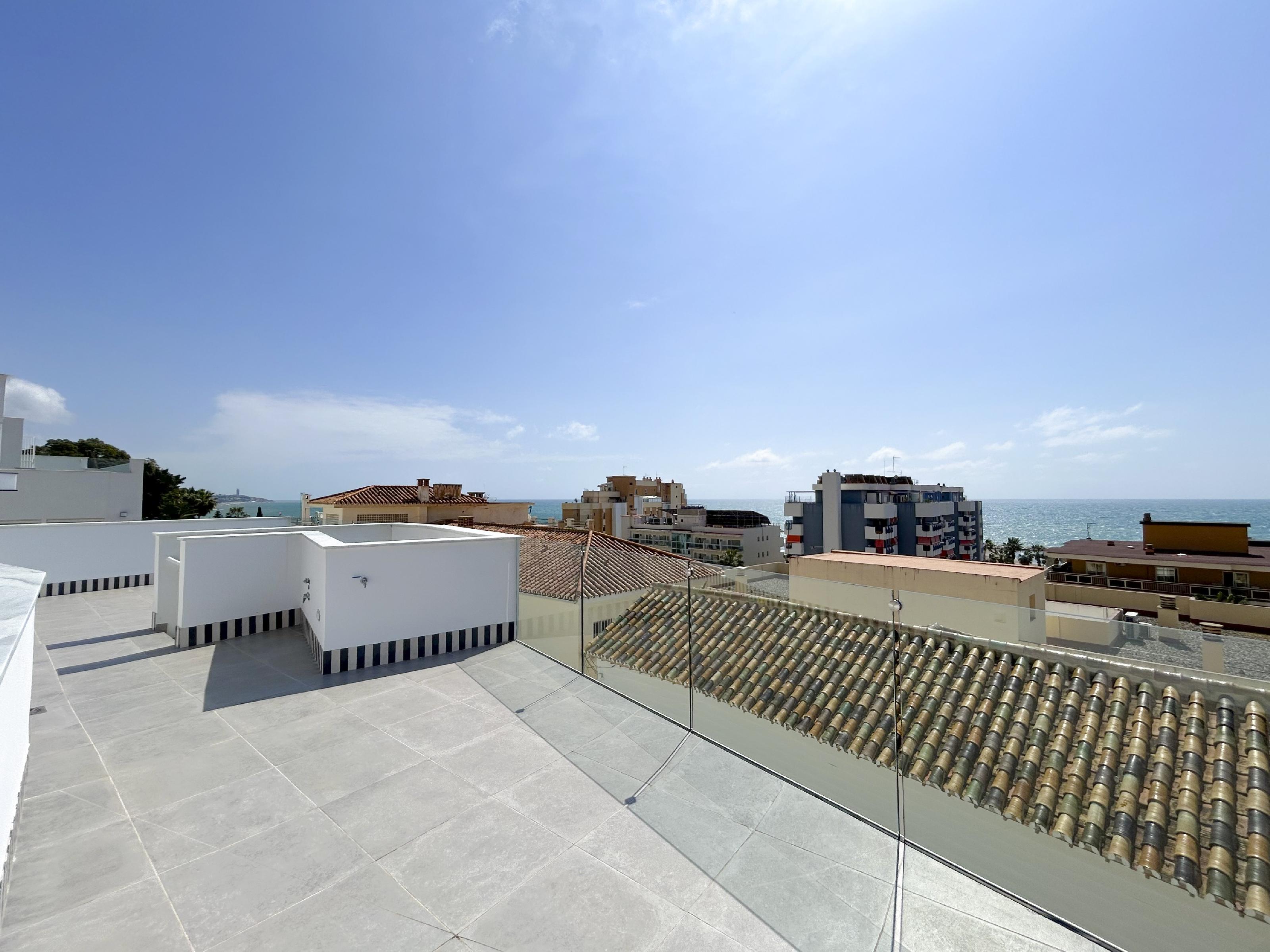 Imagen 5 Dúplex en venta en Málaga / Está en Monte Sancha a la altura de Caleta de Málaga