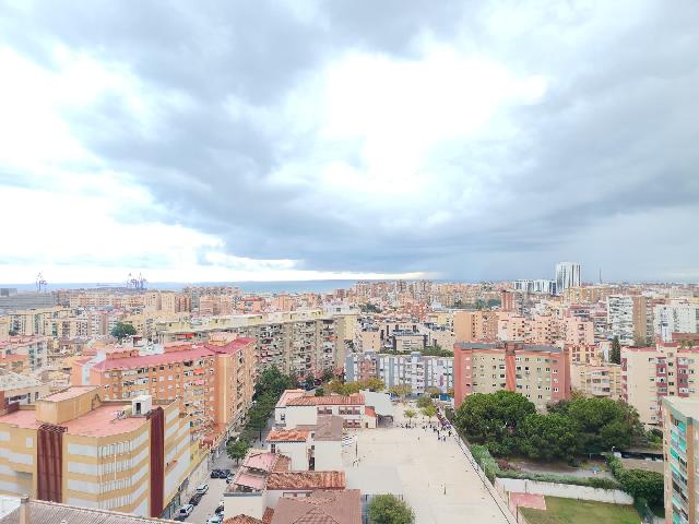 Imagen 2 Inmueble 306748 - Apartamento en venta en Málaga / Paralelo a la Avenida de Andalucia y Avenida Aurora