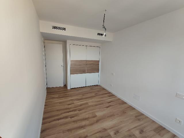 Imagen 3 Inmueble 306832 - Apartamento en venta en Estepona / A escaso metros del puerto deportivo